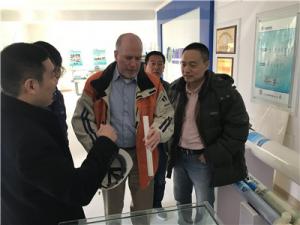 中科院理化研究所李畢忠博士、西門子公司過程工業(yè)部水處理專家William  Cunningham先生、王克軍先生及安陽市開發(fā)區(qū)科技局領(lǐng)導(dǎo)一行到我公司參觀交流